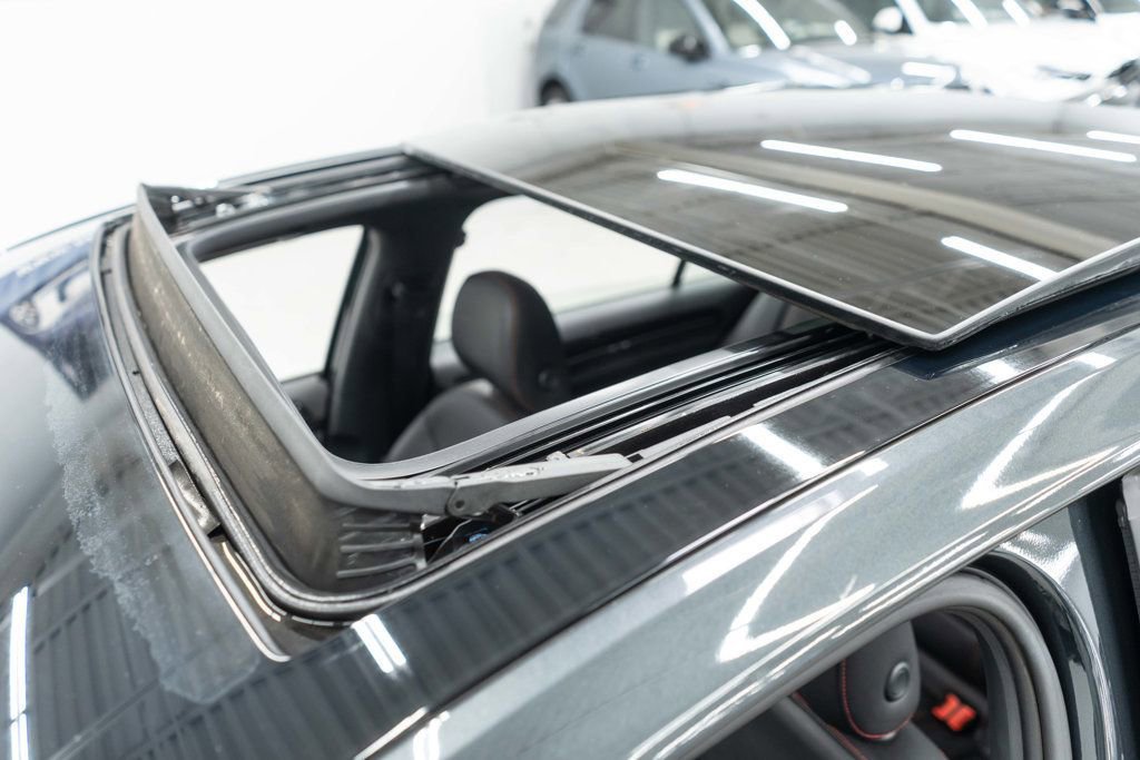 Used 2017 Volkswagen GTI Autobahn image 44