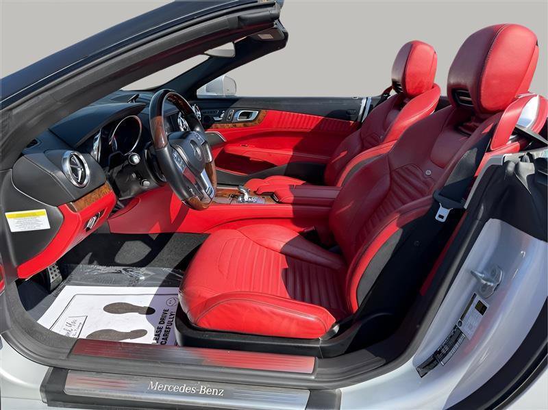 Used 2014 Mercedes-Benz SL 550 image 17