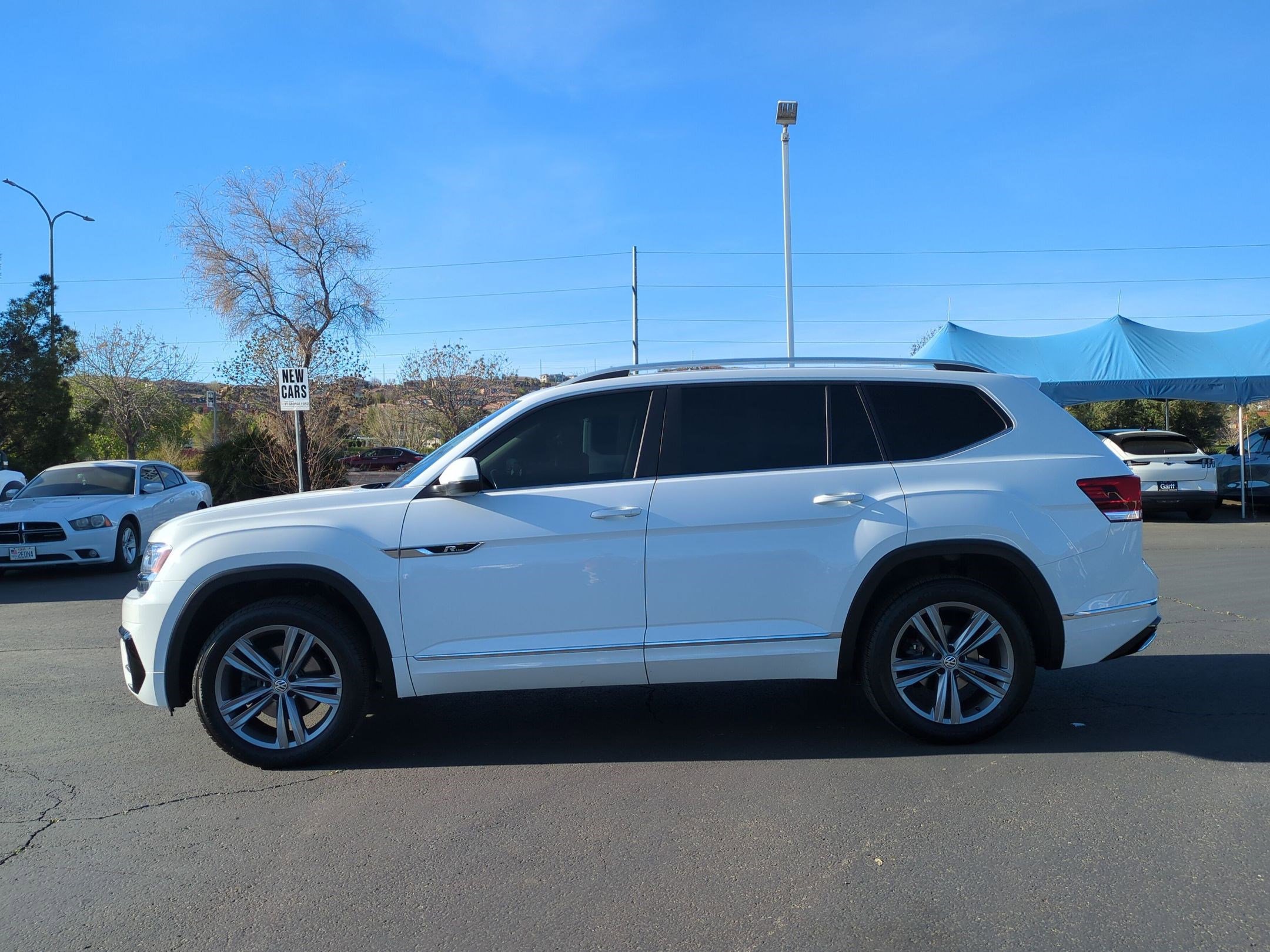 Used 2019 Volkswagen Atlas SEL R-Line image 6