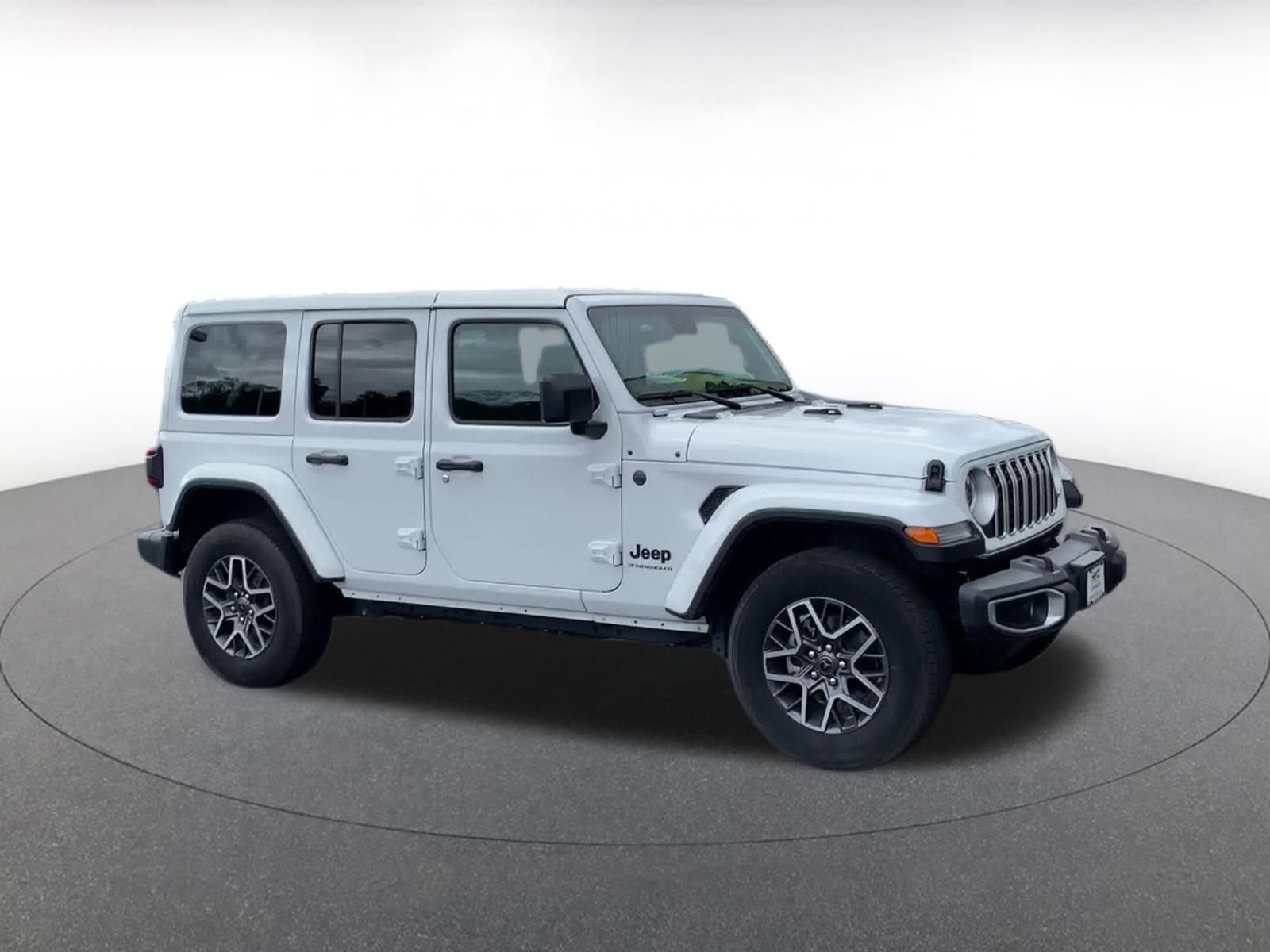 Used 2025 Jeep Wrangler Sahara video 2