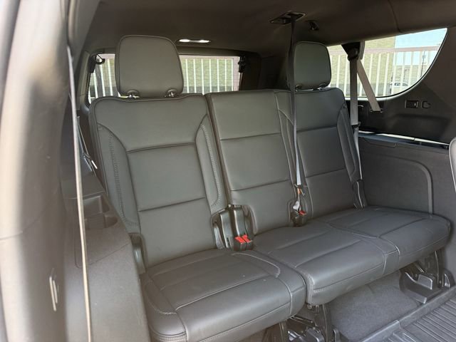 Used 2024 GMC Yukon XL Denali RWD image 35