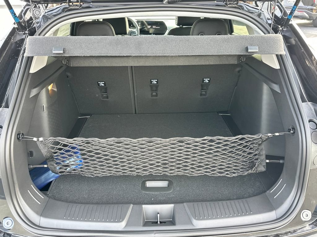 New 2026 Chevrolet Trax LT w/ Driver Confidence Package image 9