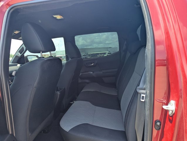 Used 2021 Toyota Tacoma TRD Off-Road w/ Technology Package AWD/4WD image 13