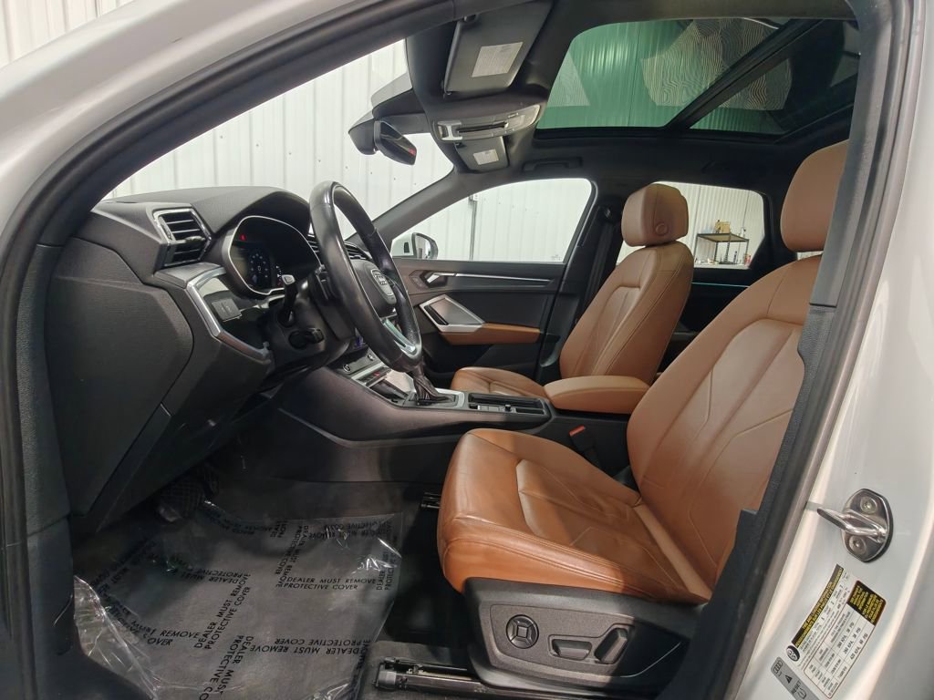 Used 2022 Audi Q3 2.0T Premium Plus w/ Premium Plus Package image 27