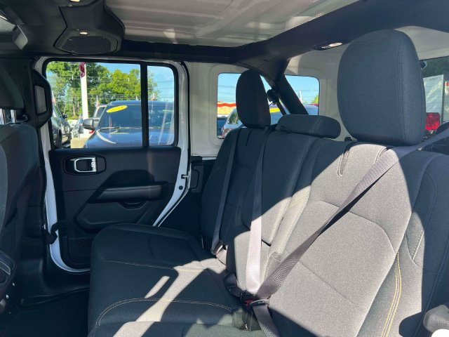 Used 2024 Jeep Wrangler Unlimited Sahara AWD/4WD image 28