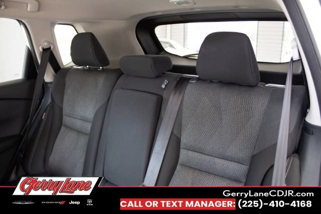 Used 2025 Nissan Rogue SV AWD/4WD image 19