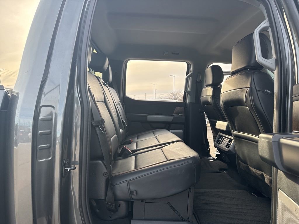 New 2026 Ford F250 Lariat w/ Black Appearance Package image 22