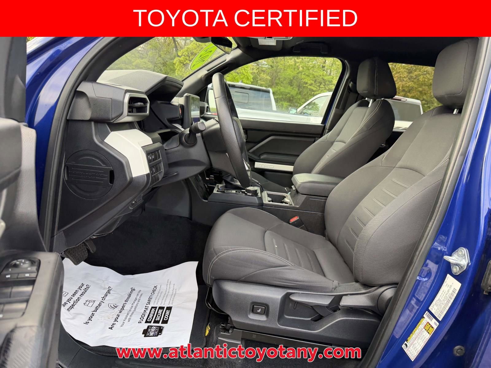 Certified 2024 Toyota Tacoma TRD Off-Road AWD/4WD image 15