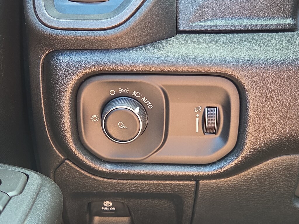 New 2026 RAM 1500 Tradesman AWD/4WD image 15