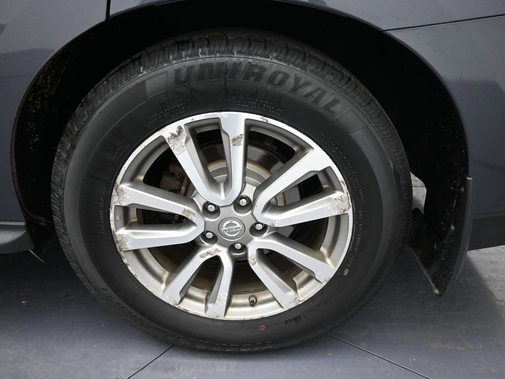 Used 2013 Nissan Pathfinder S image 37