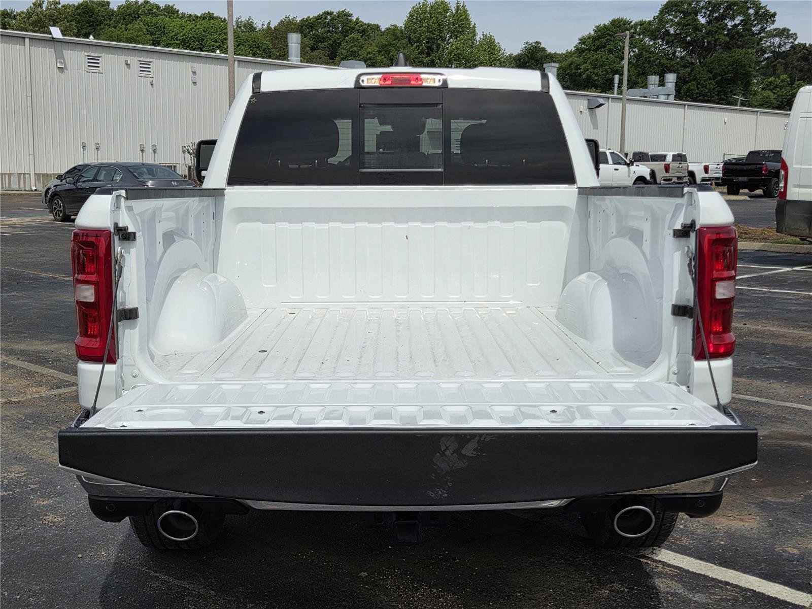 New 2026 RAM 1500 Big Horn AWD/4WD image 30