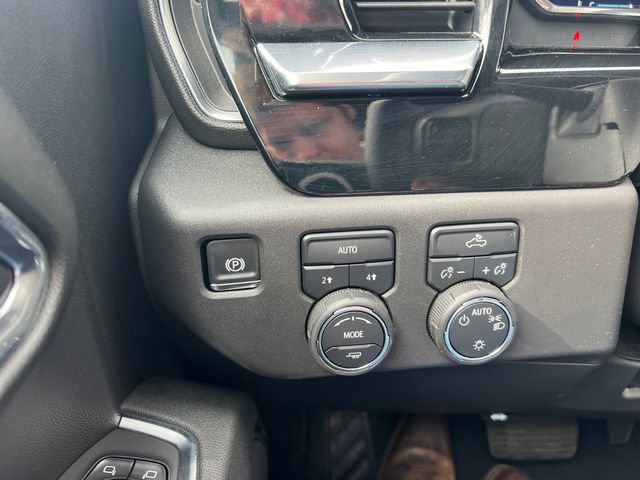 Used 2025 Chevrolet Silverado 1500 LT w/ Convenience Package II image 23