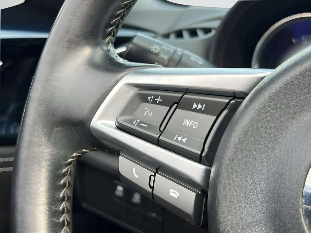 Used 2021 MAZDA MX-5 Miata RF Grand Touring RWD image 11