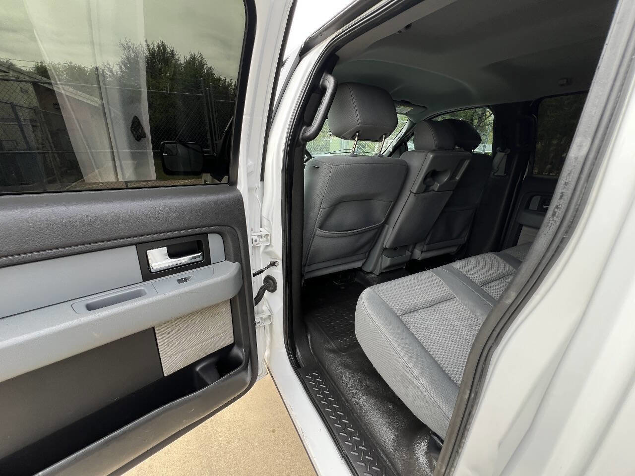 Used 2013 Ford F150 XLT w/ Trailer Tow Pkg image 25