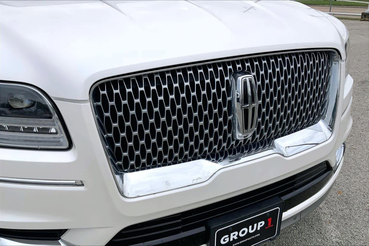 Used 2019 Lincoln Navigator Reserve AWD/4WD image 30