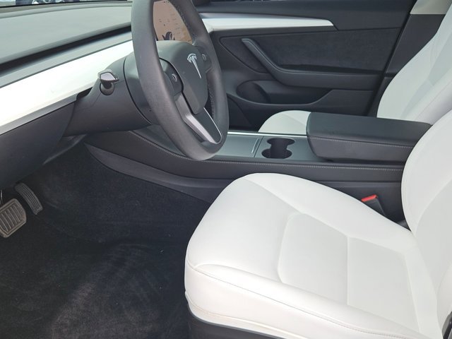 Used 2023 Tesla Model 3 Standard Range RWD image 13