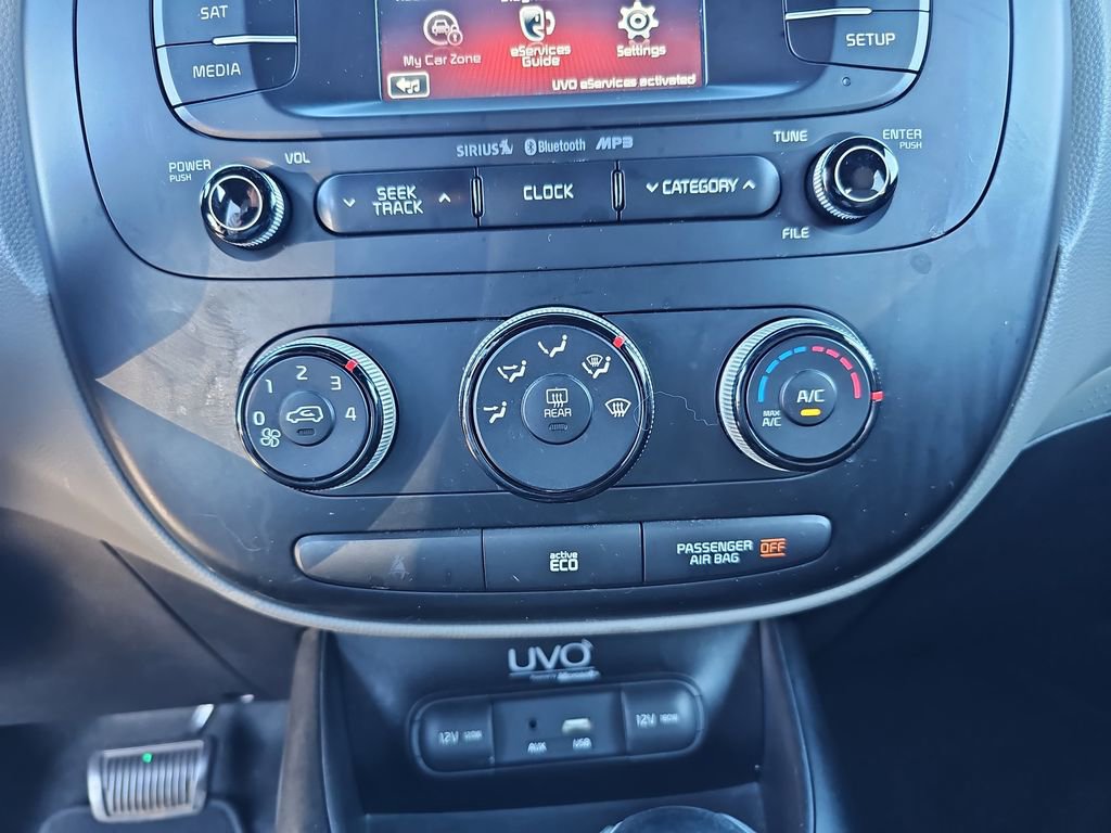 Used 2015 Kia Soul image 28