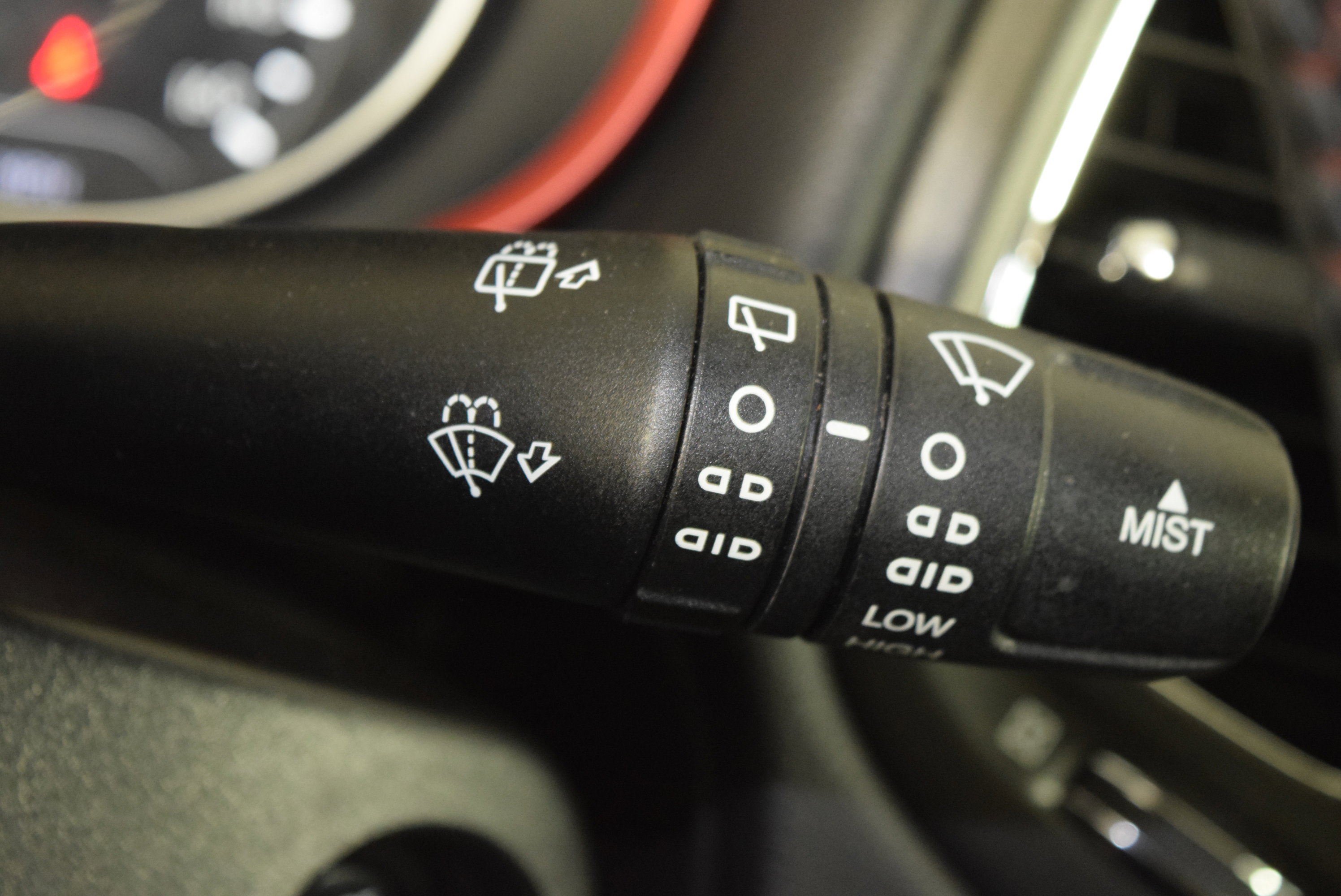 Used 2018 Jeep Compass Trailhawk w/ Navigation Group image 23