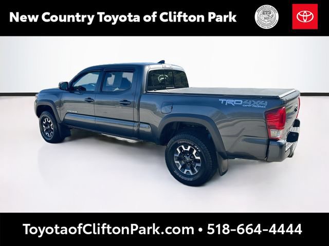 Used 2017 Toyota Tacoma TRD Off-Road w/ Premium & Technology Package AWD/4WD image 5