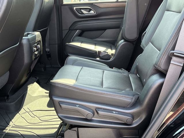 Used 2021 Chevrolet Tahoe High Country w/ Premium Package AWD/4WD image 16