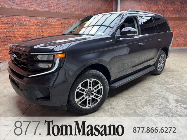 New 2026 Ford Expedition Active image 1