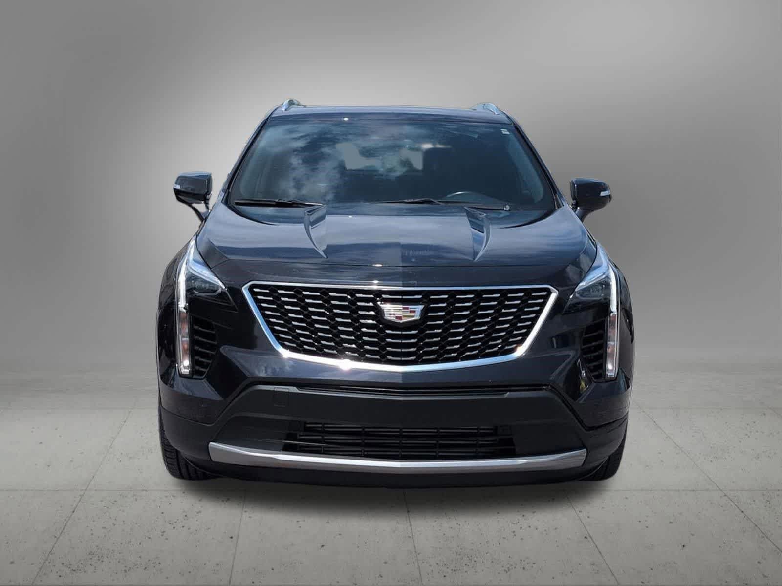 Used 2023 Cadillac XT4 Premium Luxury w/ Cold Weather Package AWD/4WD image 9
