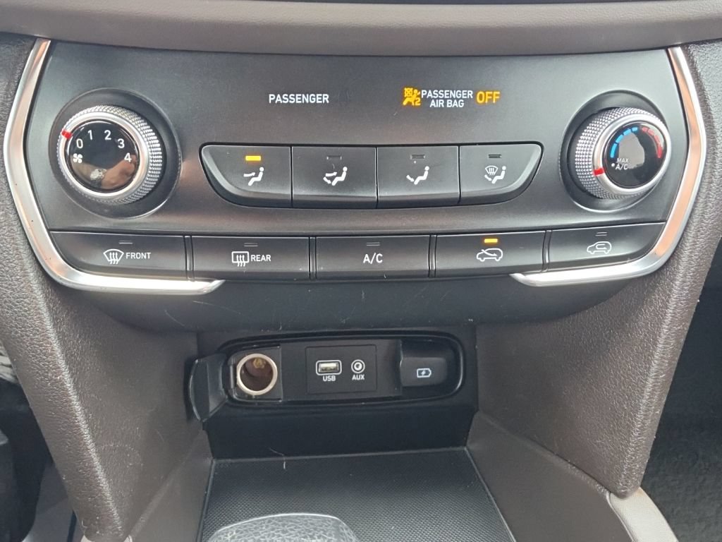Used 2019 Hyundai Santa Fe SE AWD/4WD image 20