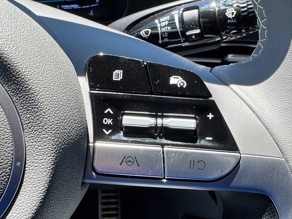 Certified 2026 Hyundai Elantra Sport FWD image 22