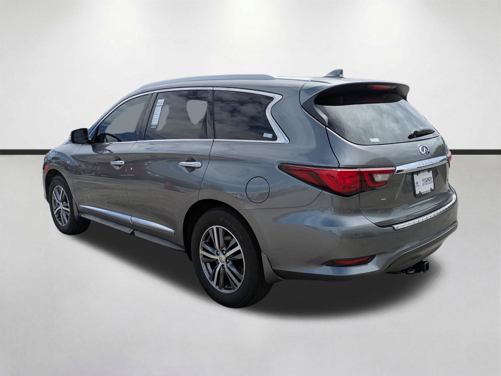 Used 2020 INFINITI QX60 Luxe w/ Essential Package FWD image 7