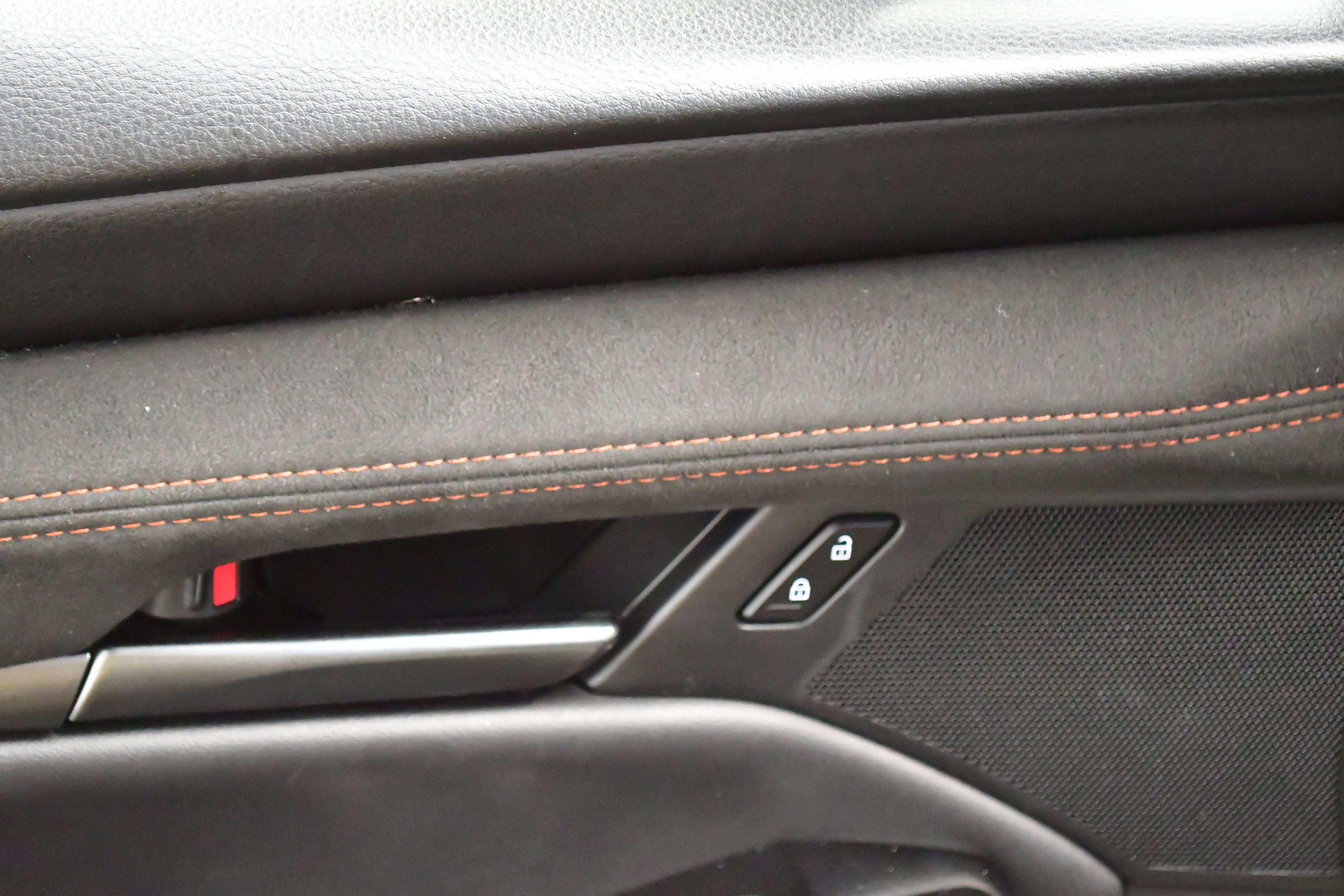 Used 2024 MAZDA MAZDA3 s image 28