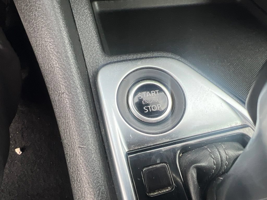 Used 2020 Nissan Sentra SV FWD image 44