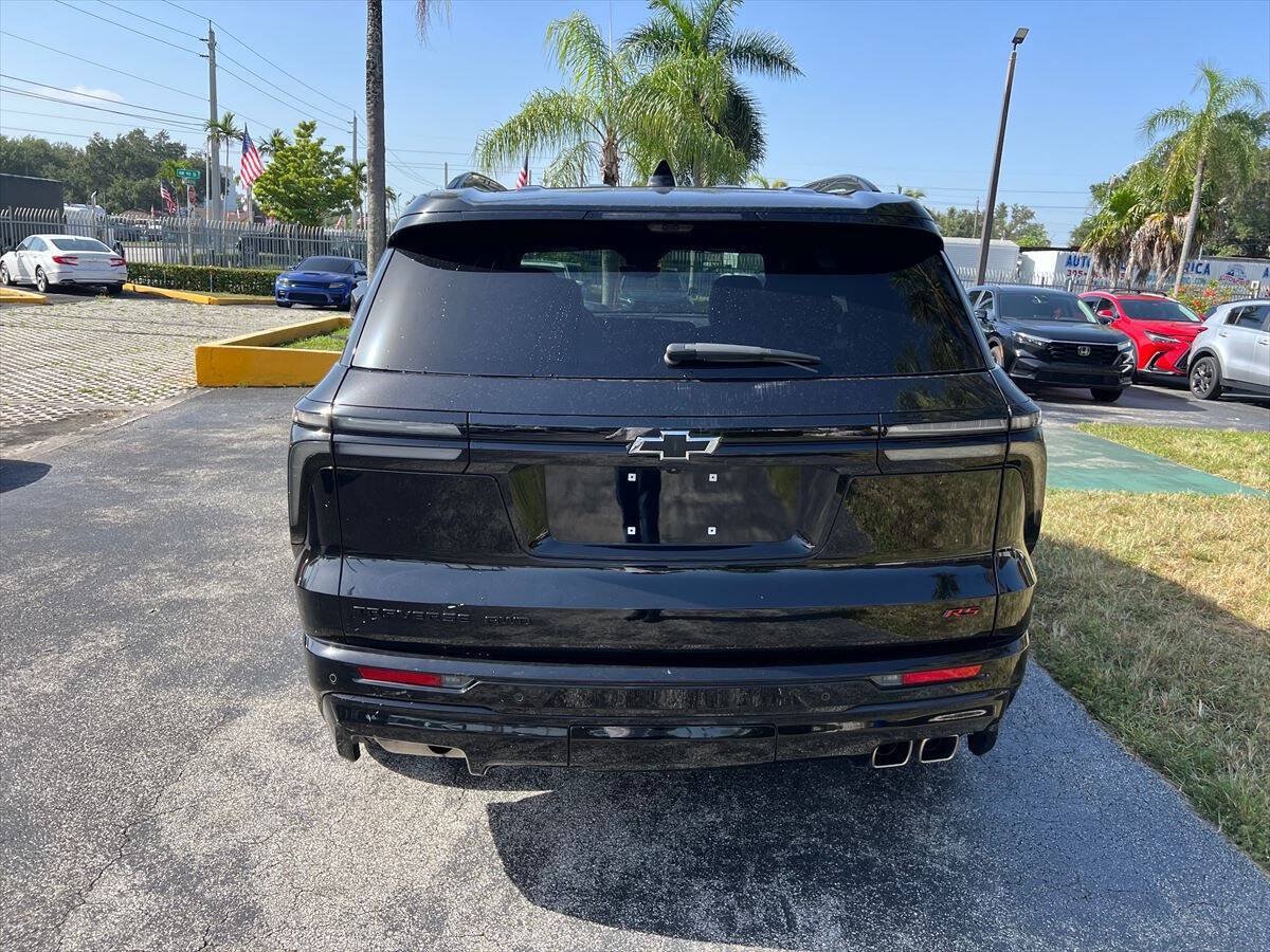 Used 2024 Chevrolet Traverse RS AWD/4WD image 6