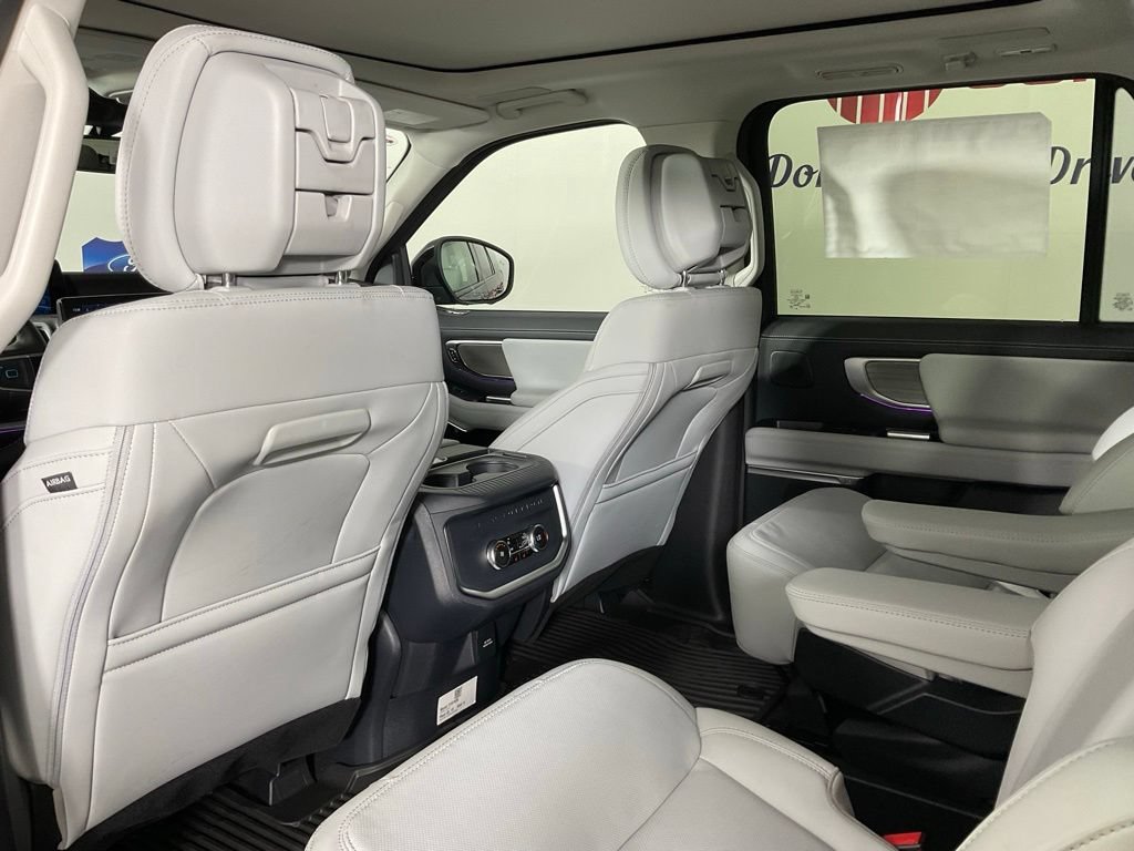 New 2027 Ford Expedition Max Platinum AWD/4WD image 15