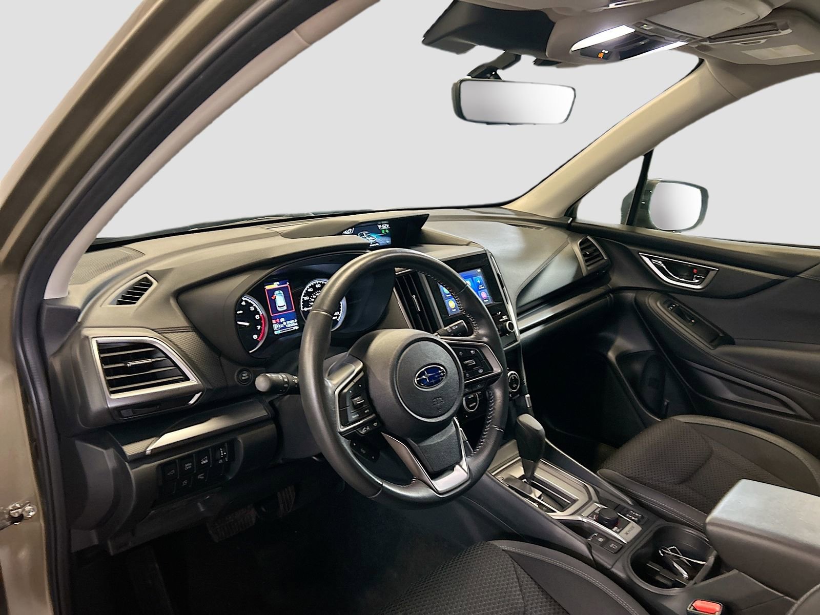 Used 2023 Subaru Forester Premium w/ Popular Package #2 image 9