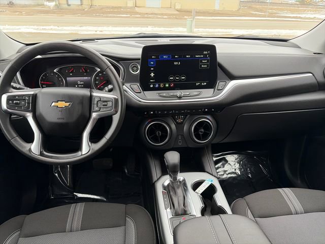 Used 2025 Chevrolet Blazer LT image 30