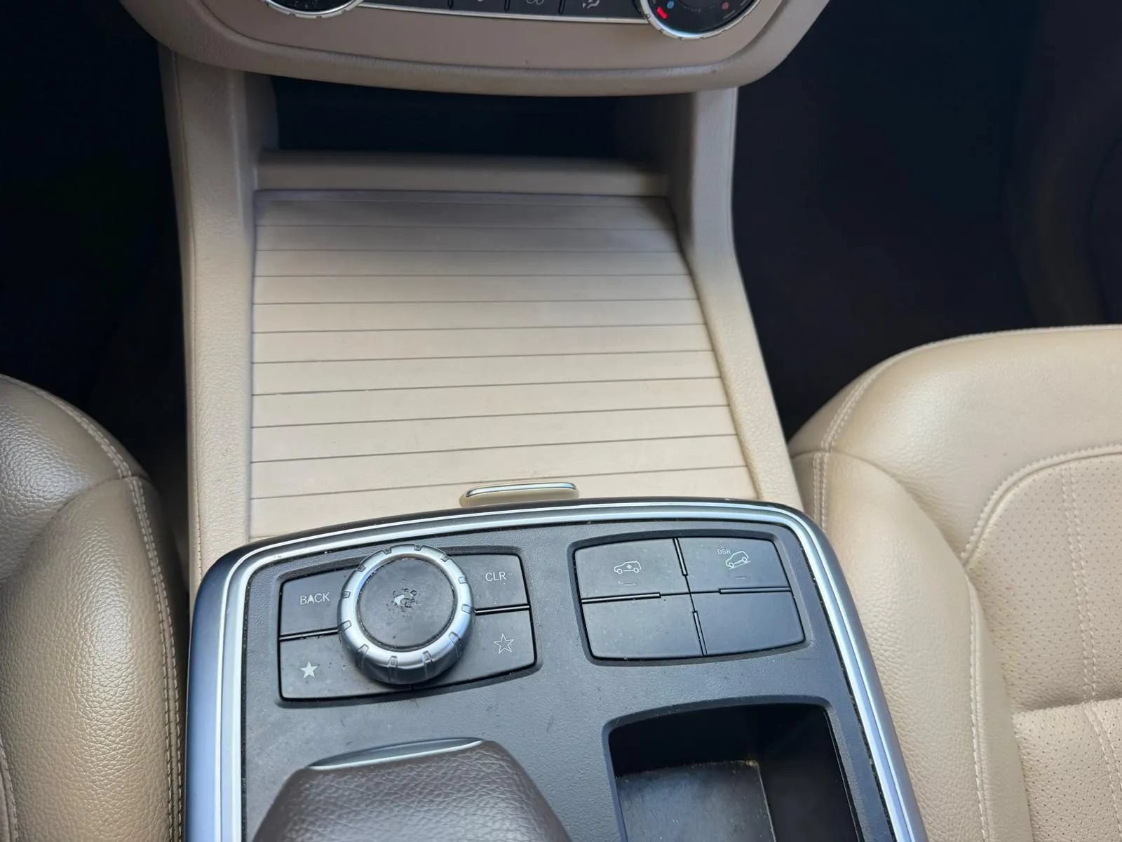 Used 2016 Mercedes-Benz GL 450 4MATIC w/ Premium I Package image 22