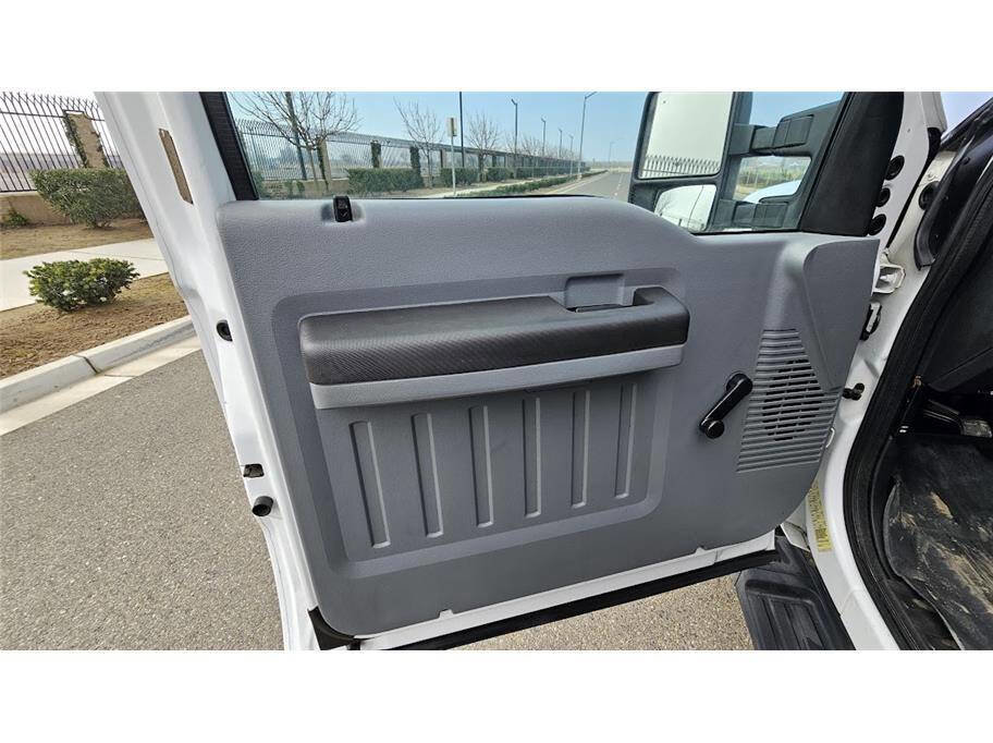 Used 2015 Ford F350 XL image 36