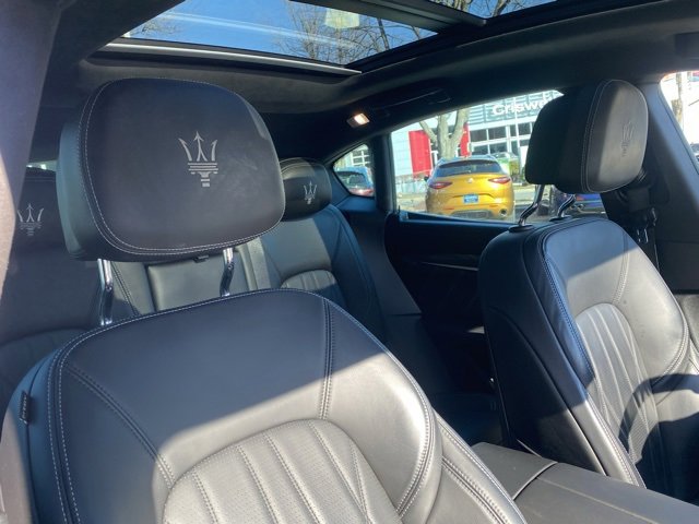 Used 2023 Maserati Levante Modena image 42