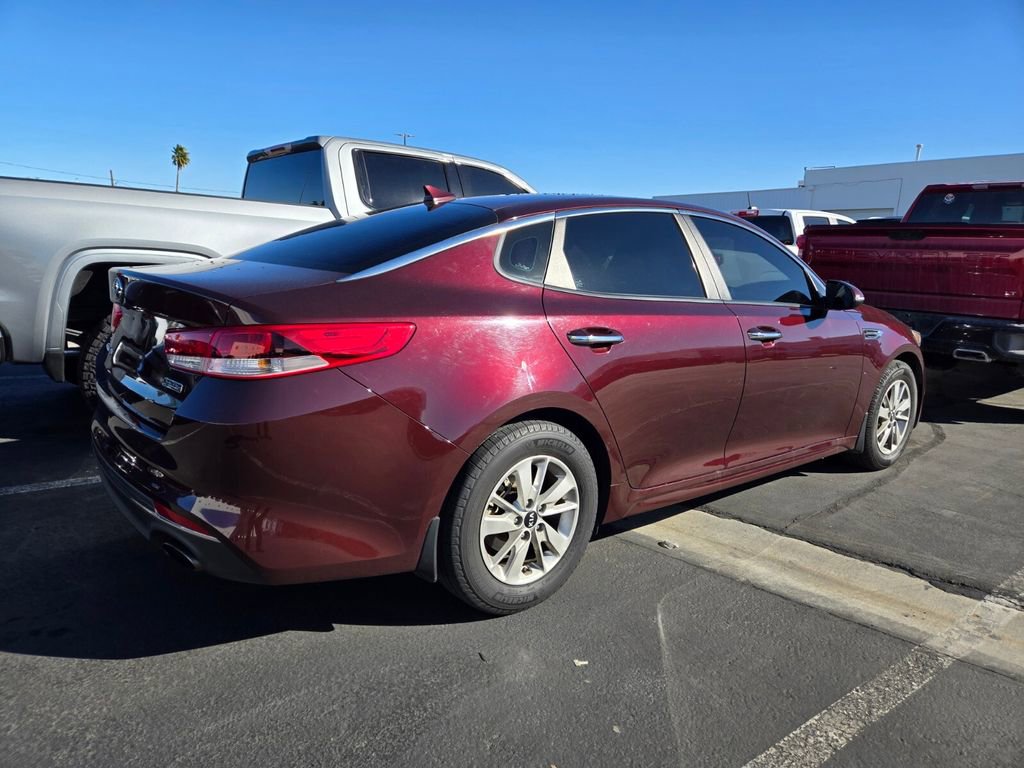 Used 2018 Kia Optima LX w/ Convenience Package image 2