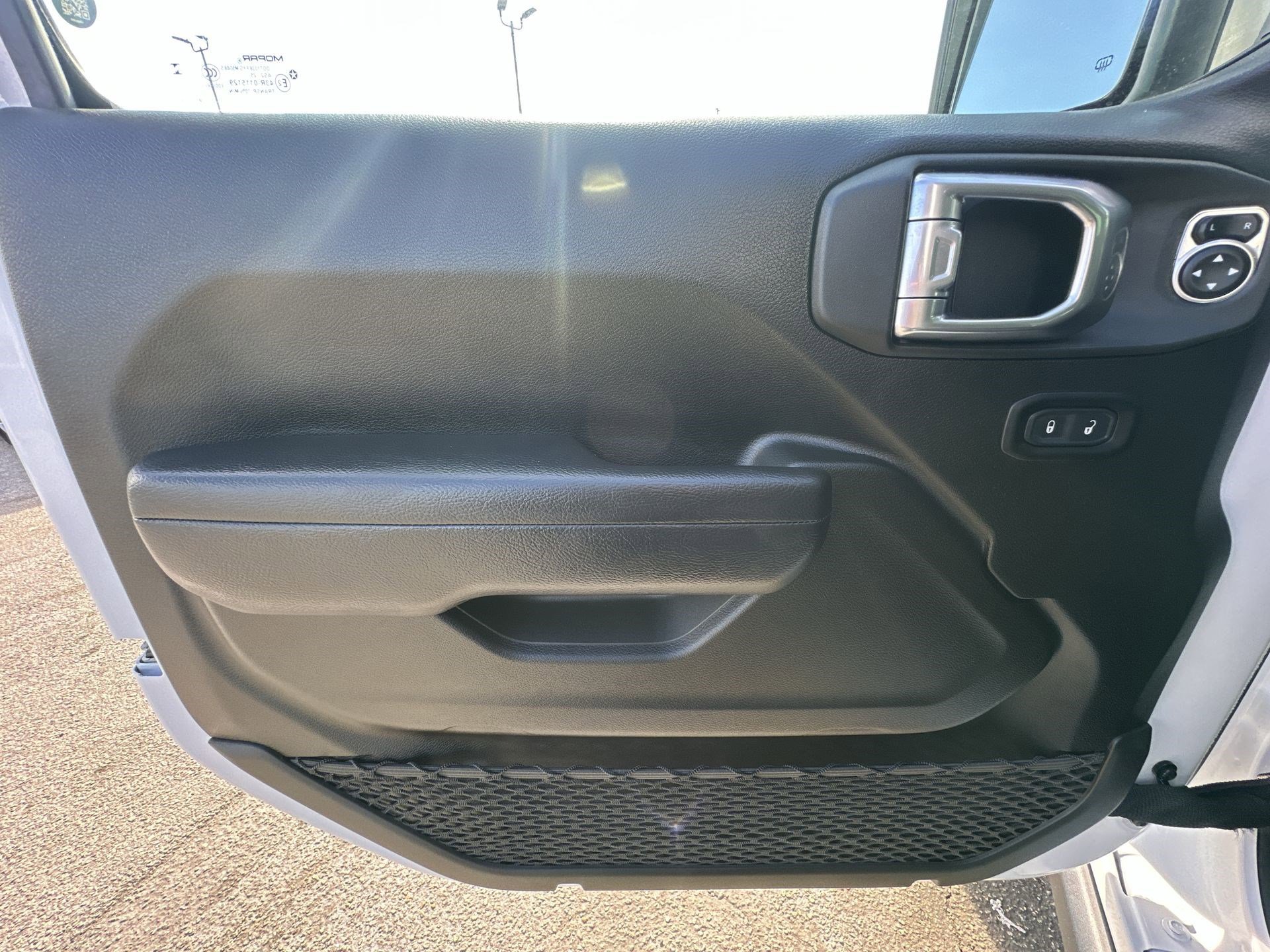 Used 2025 Jeep Gladiator Rubicon w/ Safety Group image 30