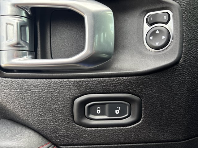 Used 2019 Jeep Wrangler Unlimited Rubicon AWD/4WD image 22