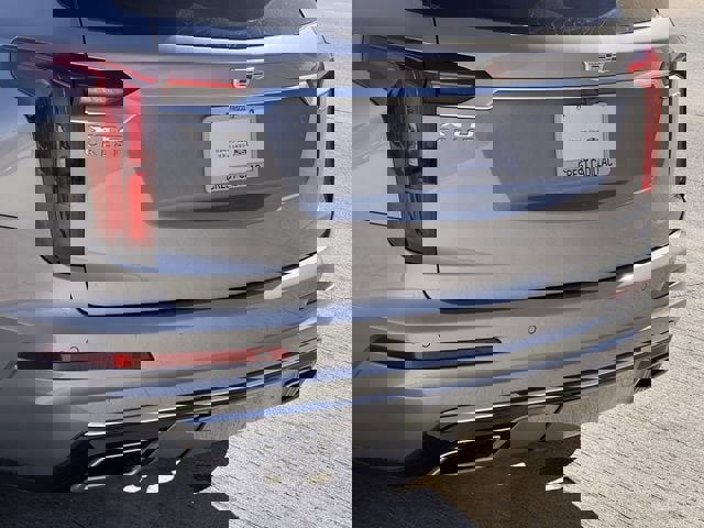 Certified 2023 Cadillac XT6 Premium Luxury image 7