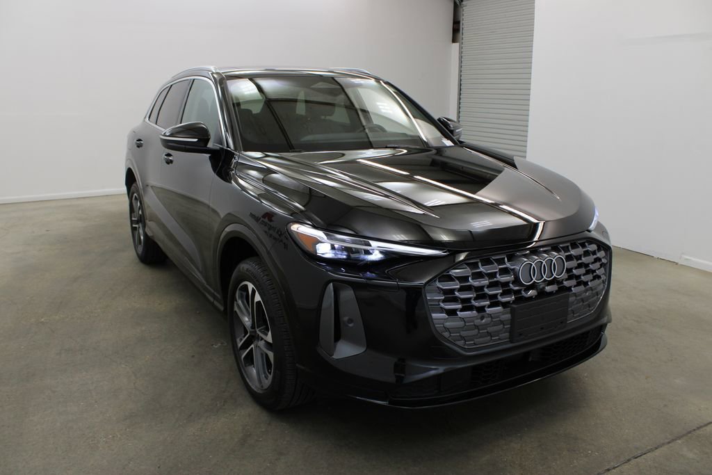Used 2025 Audi Q5 Premium Plus w/ Premium Plus image 5