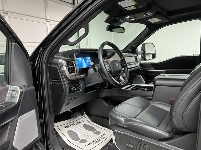 Used 2025 Ford F450 Platinum w/ FX4 Off-Road Package AWD/4WD image 20