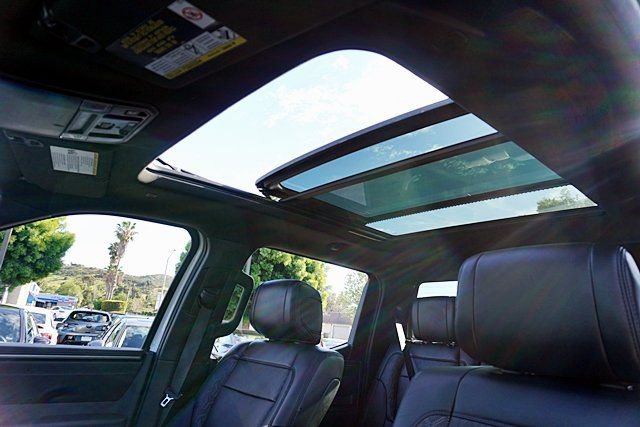 Used 2025 Toyota Tundra Limited w/ TRD Off-Road Package AWD/4WD image 18