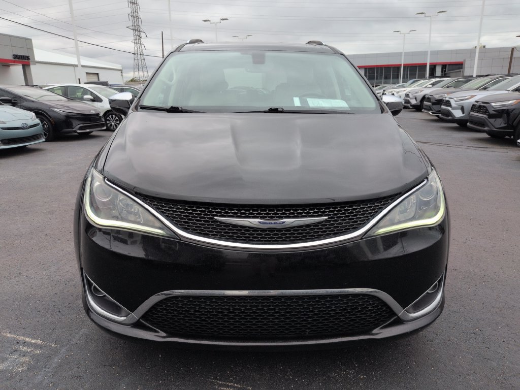 Used 2020 Chrysler Pacifica Limited FWD image 8