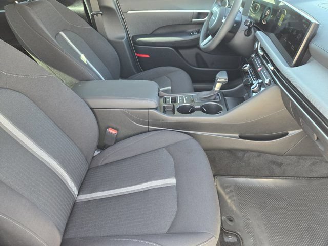 Certified 2025 Hyundai Sonata SE FWD image 13