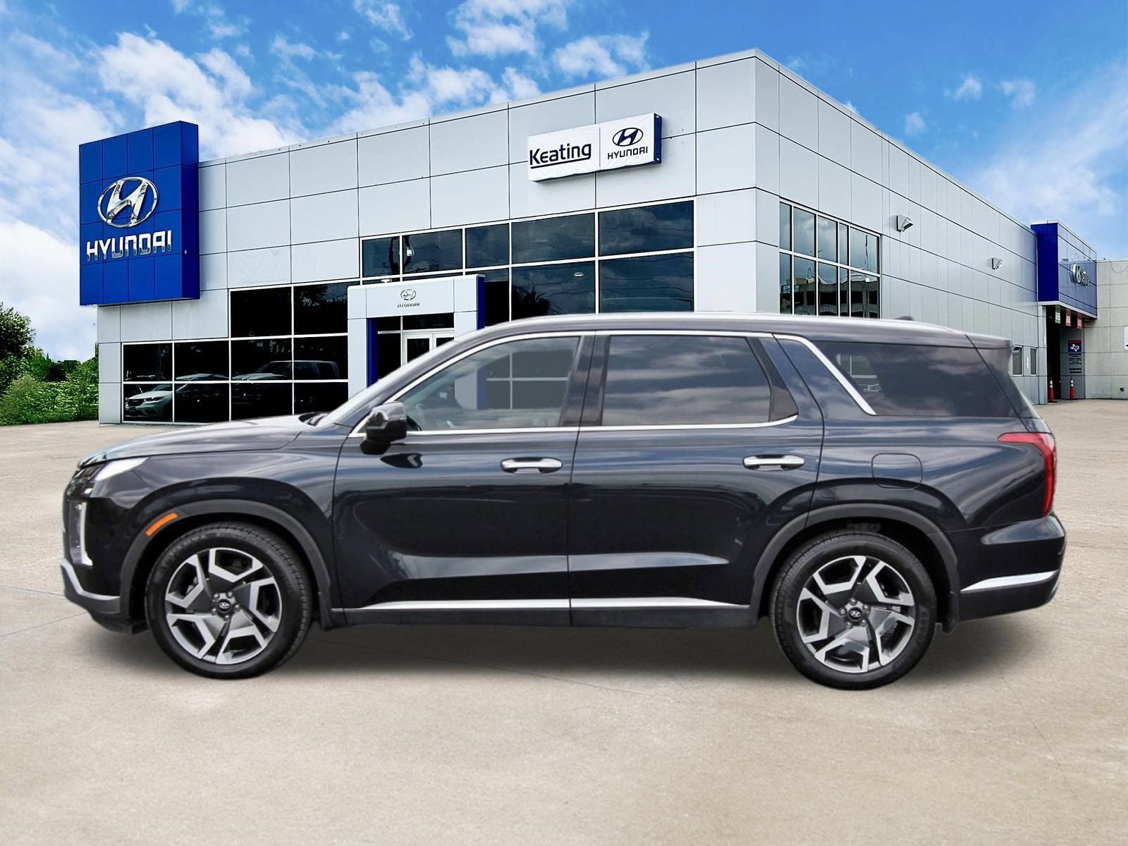 Used 2023 Hyundai Palisade Limited FWD image 8