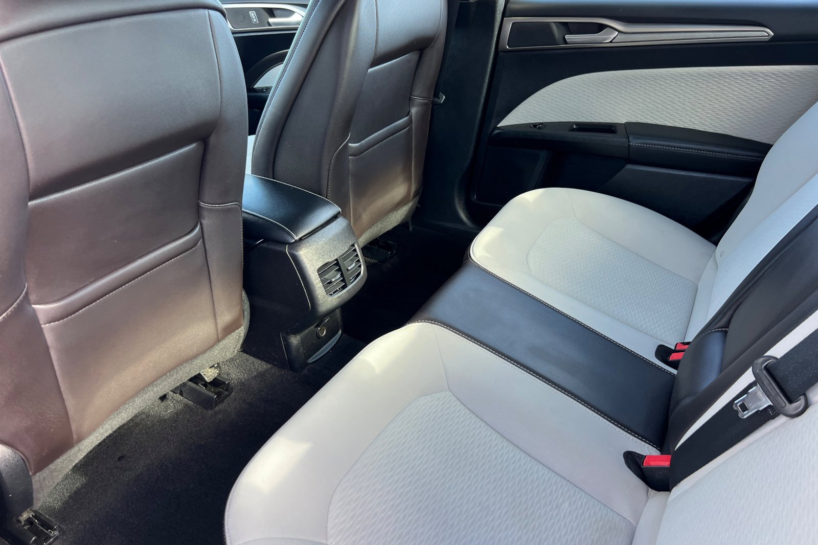Certified 2019 Ford Fusion SE w/ Equipment Group 151A image 13