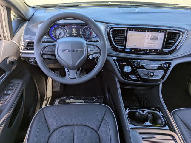 New 2026 Chrysler Pacifica Limited w/ S Appearance Package image 16